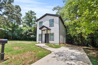 2663 Village Green Ln in Macon, GA - Building Photo - Building Photo
