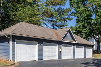 Avenues of Kennesaw in Kennesaw, GA - Building Photo - Building Photo