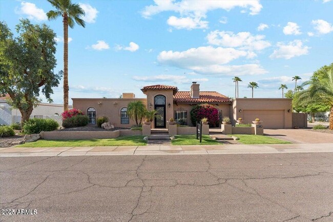 8356 E San Ricardo Dr in Scottsdale, AZ - Building Photo - Building Photo