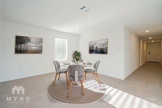 10100 Dalgreen Cir in Fort Worth, TX - Building Photo - Building Photo