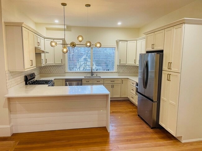 141 Cypress St, Unit 1