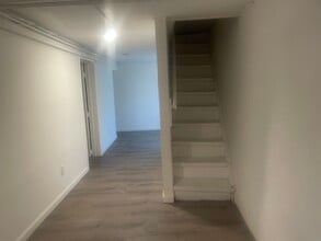 406 Fisher Ave, Unit 1st Floor Apartment in Neptune City, NJ - Foto de edificio - Building Photo