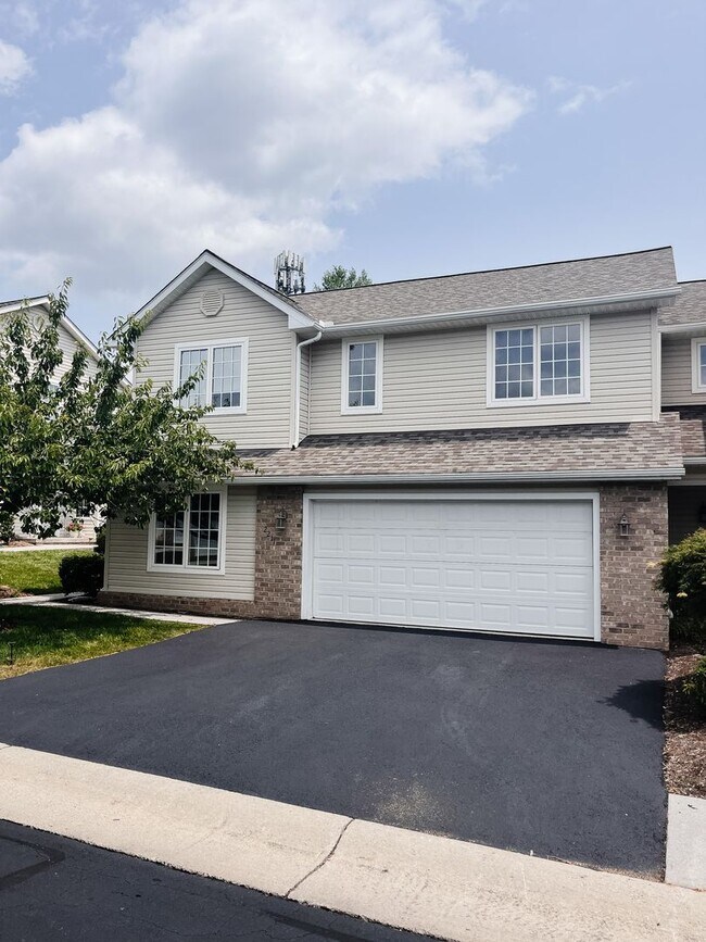 2211 Whitney Ct in Blacksburg, VA - Building Photo - Building Photo
