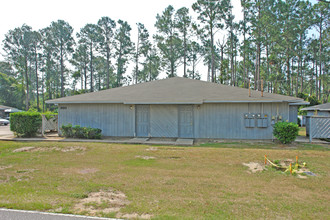 380 Crow Rd in Pensacola, FL - Building Photo - Building Photo