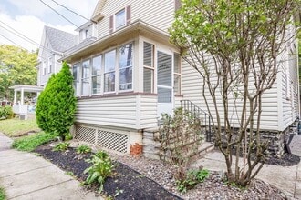 12 Benton St in Rochester, NY - Building Photo - Building Photo