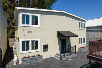 2815-2817 Filbert St in Oakland, CA - Foto de edificio - Building Photo