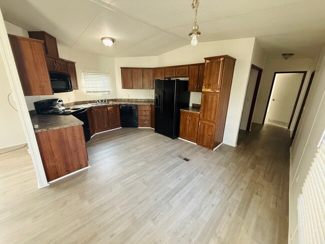 226 Blanco Dr in Youngsville, LA - Building Photo - Building Photo