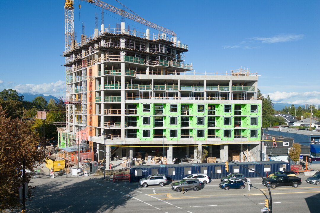 1111 Kingsway in Vancouver, BC - Building Photo