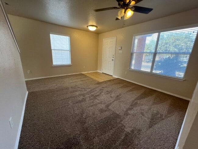 10702 Terrace Crest in San Antonio, TX - Building Photo - Building Photo