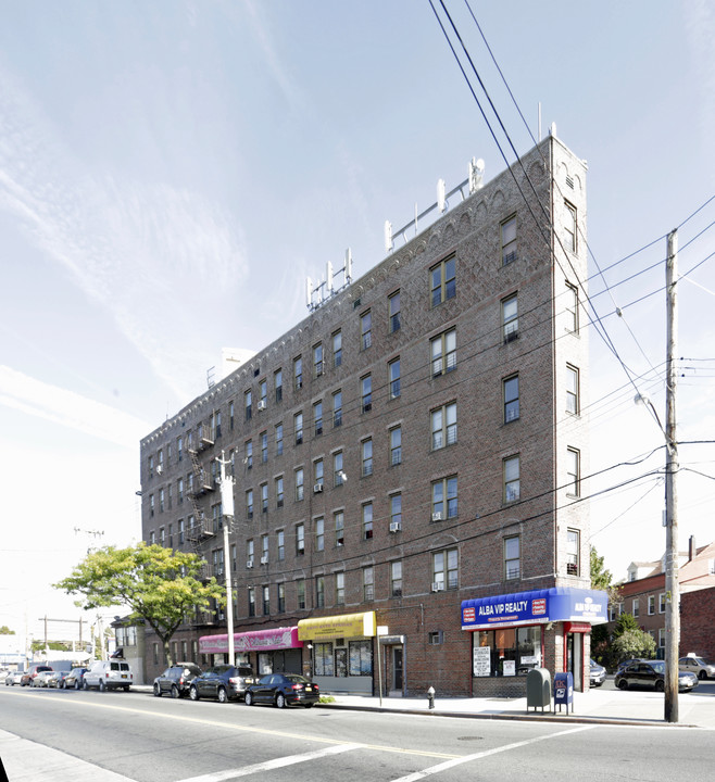 2705 Colden Avenue in Bronx, NY - Building Photo