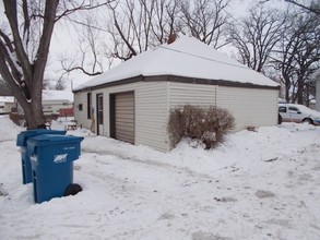 1009 Broadway Ave S in Sauk Rapids, MN - Foto de edificio - Building Photo