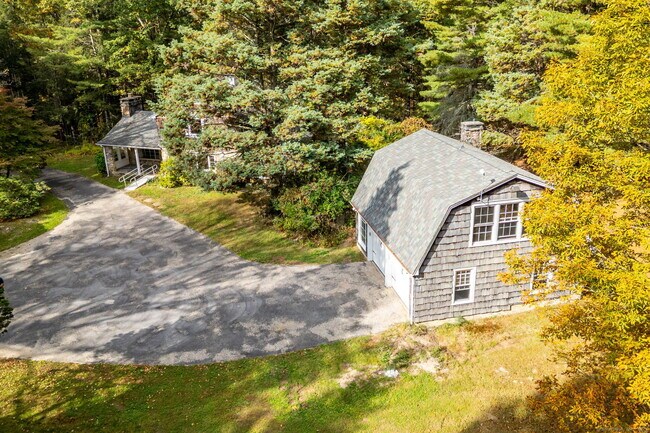 418 Plymouth Rd in Harwinton, CT - Building Photo - Building Photo