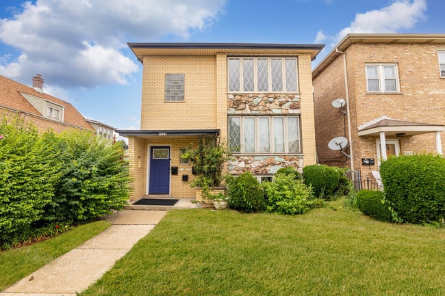 property at 5626 W 64th St