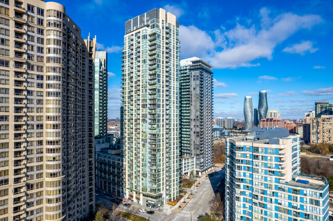 Onyx Condos in Mississauga, ON - Building Photo - Building Photo