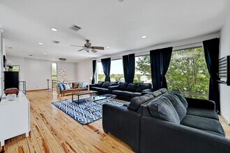 605 W 29th 1/2 St in Austin, TX - Foto de edificio - Building Photo