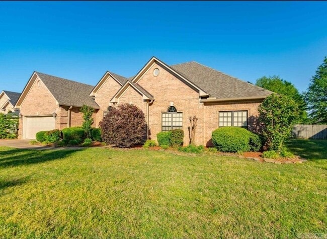 108 Bouriese Cir in Maumelle, AR - Building Photo - Building Photo