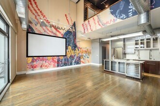 1530 S State St, Unit 1021 in Chicago, IL - Building Photo - Building Photo