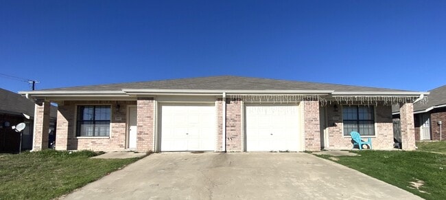 property at 2912 Ashley Dr