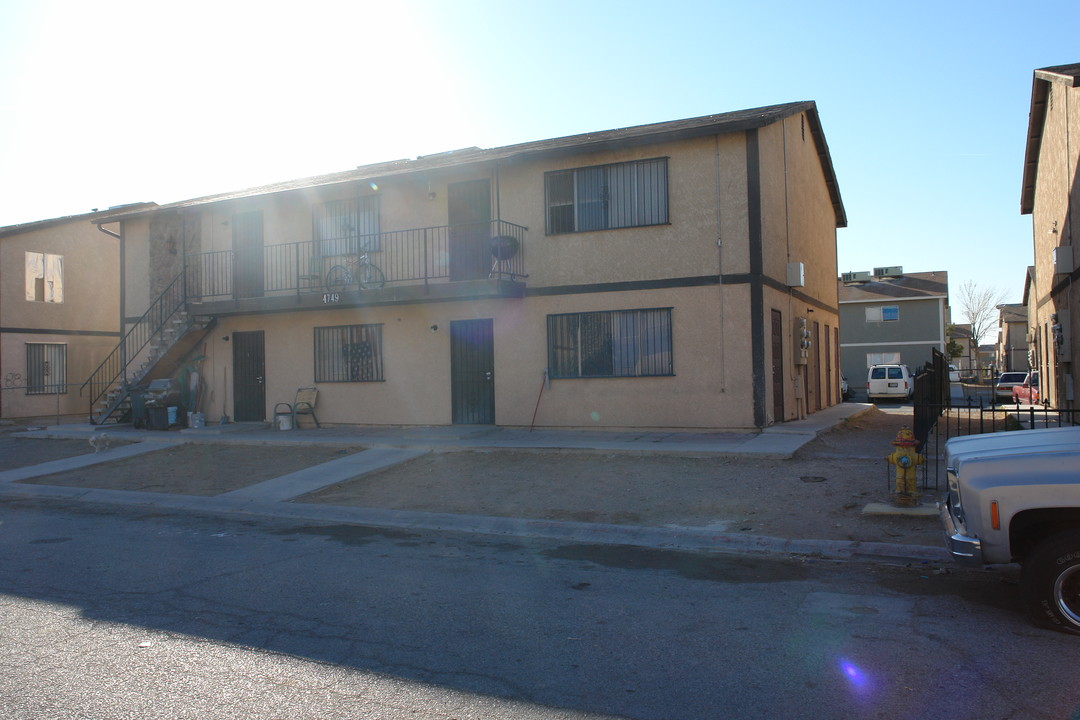 4749 Cessna Ave in Las Vegas, NV - Building Photo