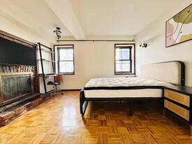 Furnished room/NOT APARTMENT, Unit 1B in Brooklyn, NY - Building Photo