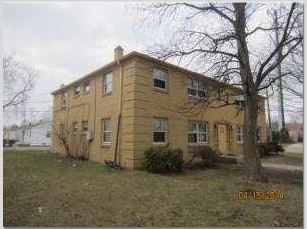 1981 W Villard Ave in Milwaukee, WI - Foto de edificio - Building Photo