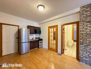 1435 N Bosworth Ave, Unit 1C in Chicago, IL - Foto de edificio - Building Photo