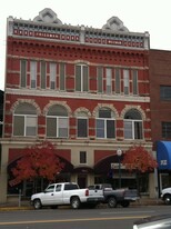706 Garrison Ave, Unit Hooks Properties in Fort Smith, AR - Building Photo