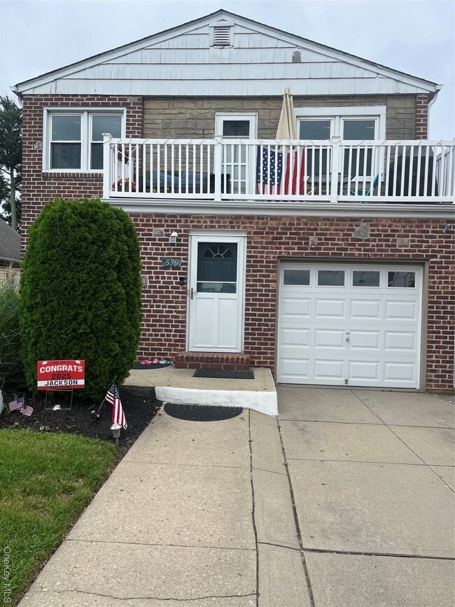 property at 538 E Park Ave