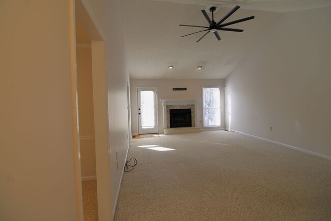 200 N Wesleyan Cir in Macon, GA - Building Photo - Building Photo