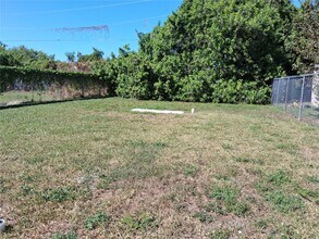 13409 SW 268th St in Princeton, FL - Building Photo - Building Photo