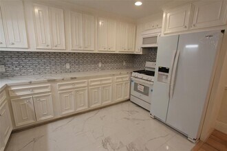 6529 Schiller St in Houston, TX - Building Photo - Building Photo