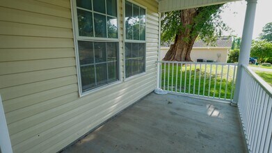 5331 Falling Star Rd in Tallahassee, FL - Building Photo - Building Photo