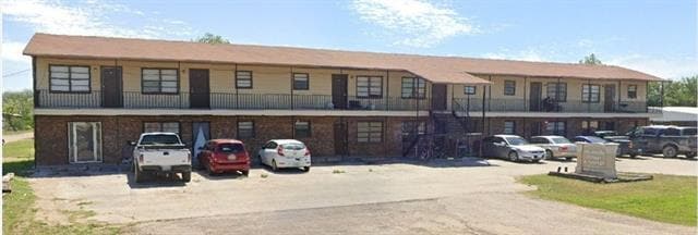 property at 701 S Cherry St