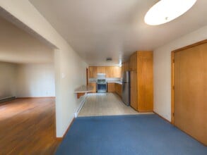 971 NW Cleveland Ave in Corvallis, OR - Building Photo - Building Photo