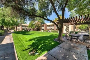 4101 W Union Hills Dr in Glendale, AZ - Building Photo