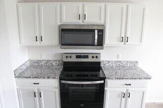 1013 Velvet Ct in Troy, TX - Foto de edificio - Building Photo