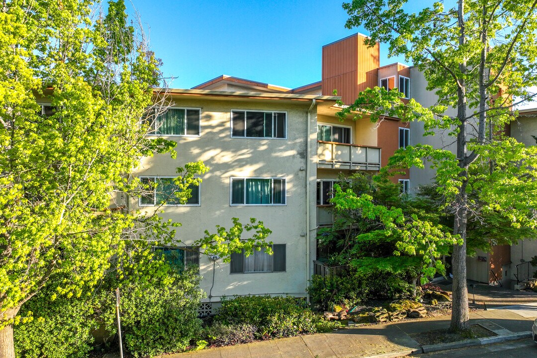 750 Oakland Ave in Oakland, CA - Building Photo