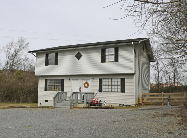 54 Jones Dr in Dunlap, TN - Foto de edificio - Building Photo