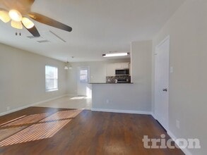 112 Drover Ridge Rd in Newark, TX - Building Photo - Building Photo