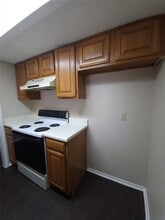 8005 Rothington Rd, Unit 653-102 in Dallas, TX - Building Photo - Building Photo