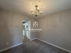7699 Ivy Bend Cove in Memphis, TN - Foto de edificio - Building Photo