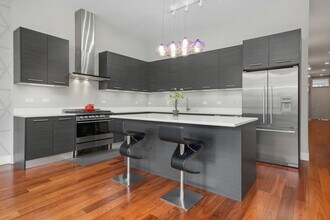 128 S Aberdeen St in Chicago, IL - Building Photo - Building Photo