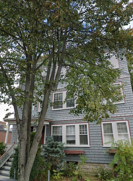 81 Beechcroft St, Unit 1 in Boston, MA - Foto de edificio