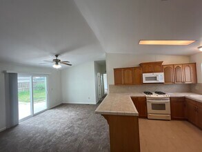 3221 Turtle Creek Dr in Santa Maria, CA - Building Photo - Building Photo