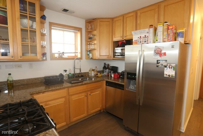 714 N Elizabeth St-Unit -Unit 3 in Chicago, IL - Building Photo - Building Photo