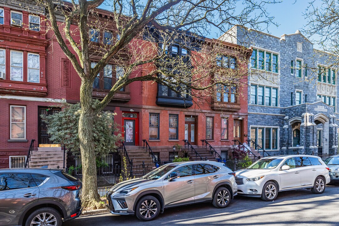 280 Macon Street in Brooklyn, NY - Foto de edificio