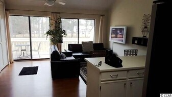 510 Fairwood Lakes Dr in Myrtle Beach, SC - Building Photo