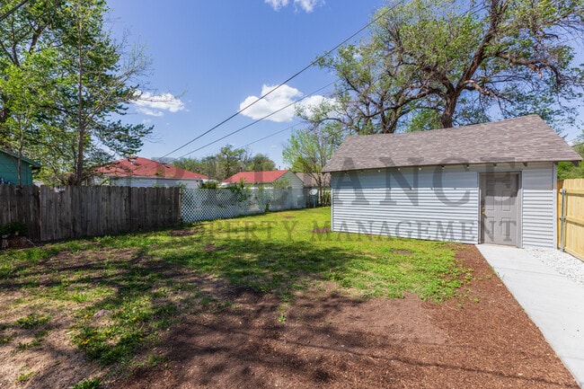 2720 W University St in Wichita, KS - Building Photo - Building Photo
