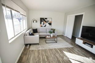 4414 N Chestnut St in Colorado Springs, CO - Building Photo