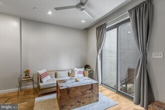 1306 Hope St in Philadelphia, PA - Building Photo - Building Photo